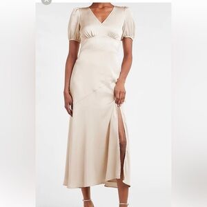 Express Soft Pink Dress Fully Lined. Soft Flowing, Just Beautiful In Person.